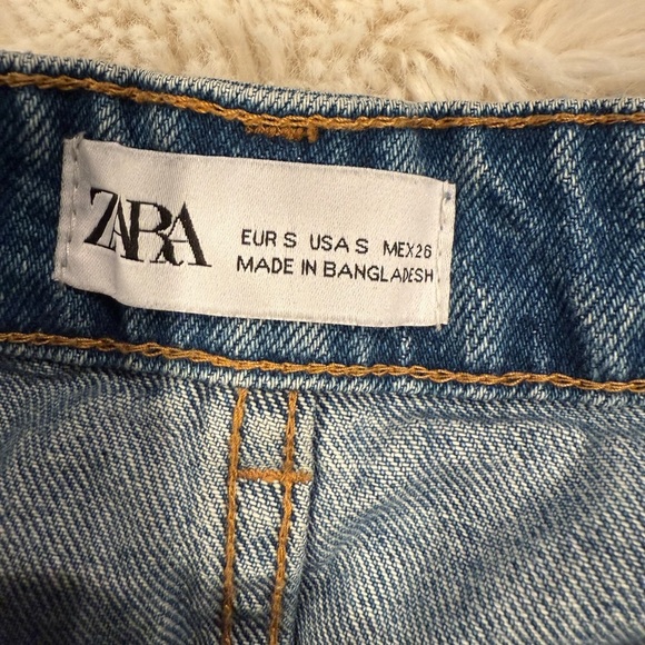 NWOT, Zara Blue Distressed Pencil Skirt - Picture 3 of 7